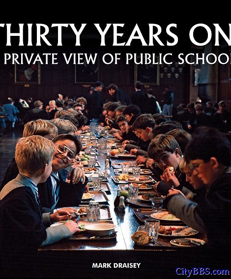 　　德雷西的书记录了20世纪80年代英国顶级私立精英学校学生的内幕生活。