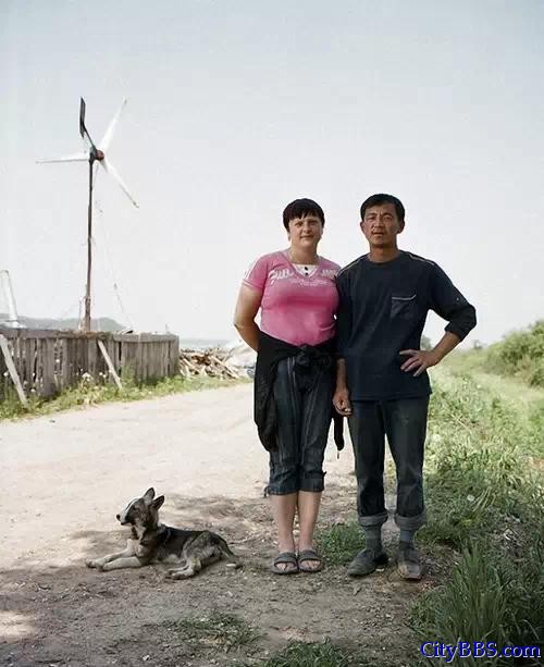 中国农民娶俄罗斯洋妞 老夫少妻很普遍